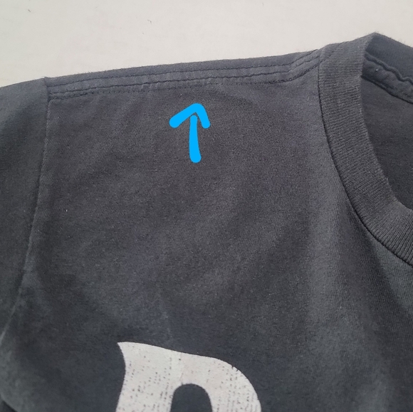 The Beatles Sgt. Pepper Lonely Hearts Club Band Men's T- Shirt, 2013 Size L - Picture 10 of 11